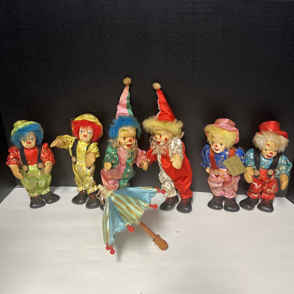 Set Of 6 Vintage K's Collection Circus Clown Porcelain and wire Dolls + Umbrella